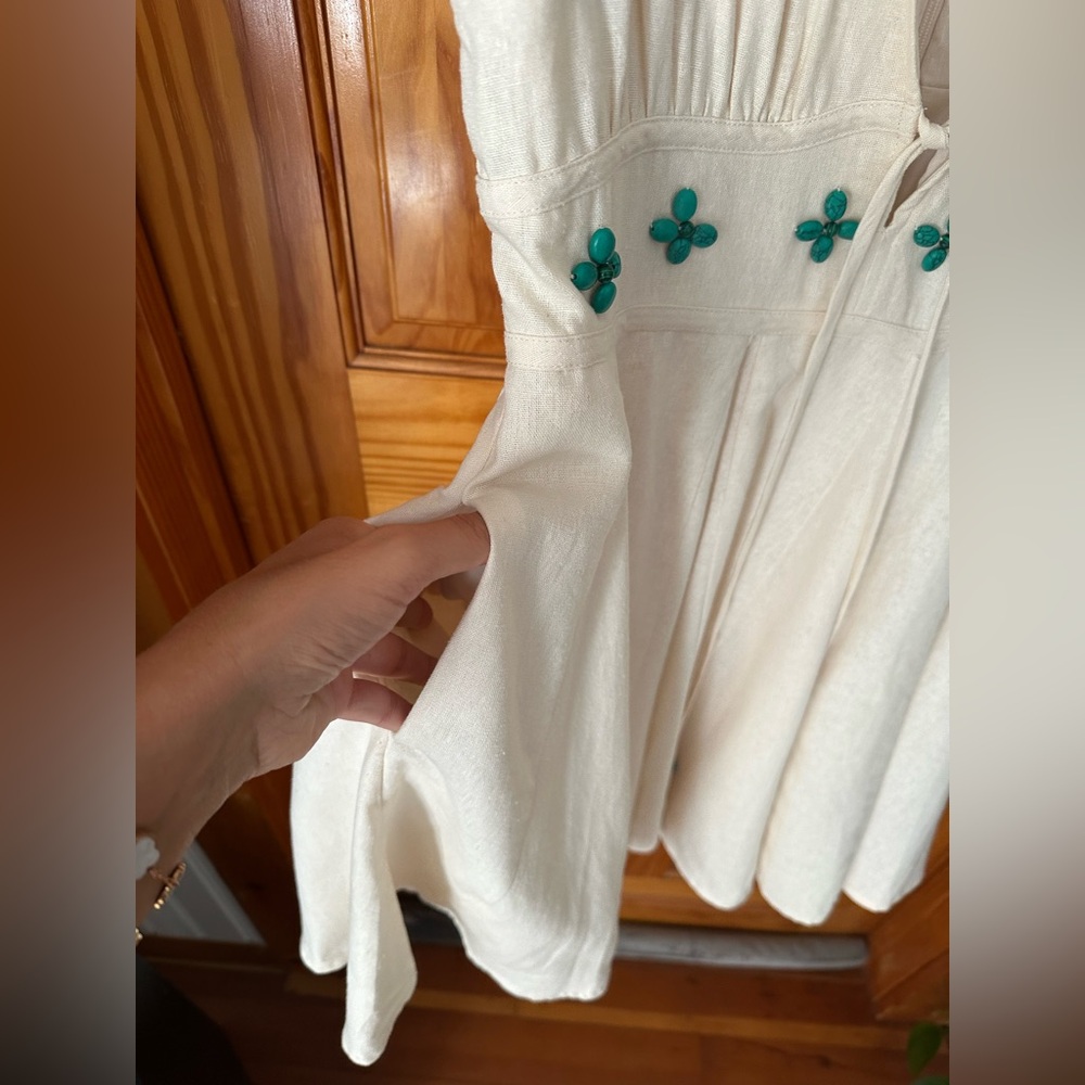 NWT House of Harlow  Cream Dress - Picture 9 of 11